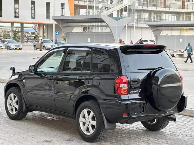 A picture of Bei ni 21m Make Toyota Model Rav4 Kiltym Year 2005