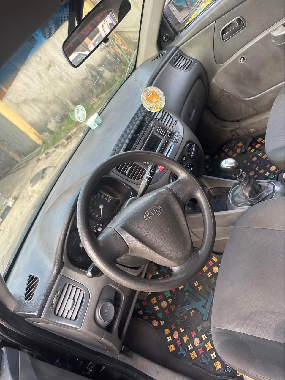 A picture of KIA RIO 2009