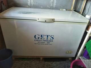 A picture of Fridge for sell