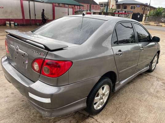 A picture of 2005 Nigerian used Toyota Corolla spot