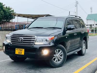 A picture of LAND CRUISE V8 VX