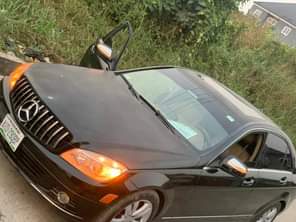A picture of 2010 Model Extremely Clean Belgium Standard MERCEDES BENZ C300 Full