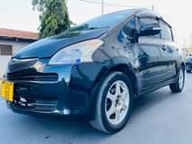 A picture of Toyota ractis