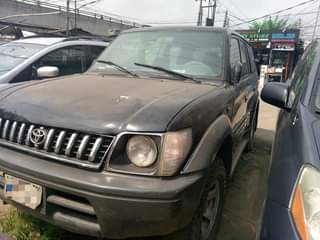 A picture of Toyota Land Cruiser Pardo 99