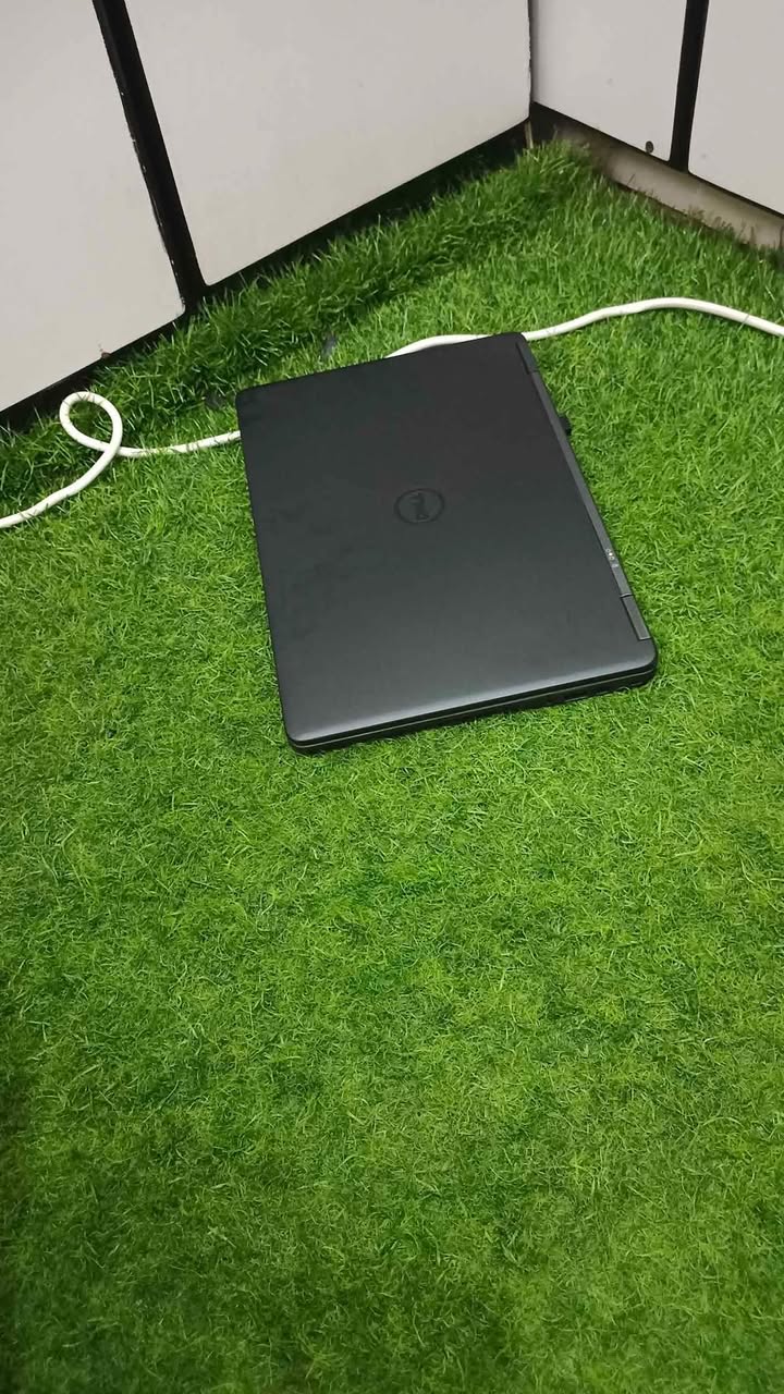 A picture of Dell latitude 8430