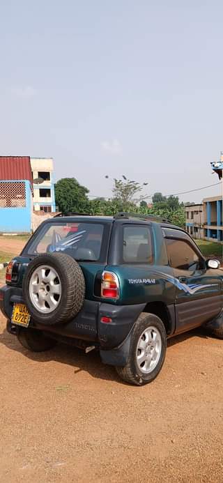 A picture of Selling my rav4