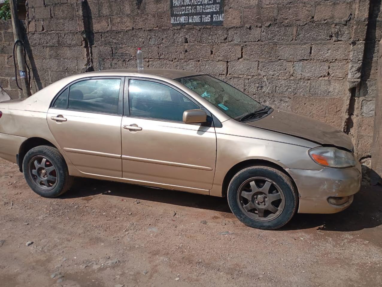A picture of DEALERS DEAL TOYOTA COROLLA 2004