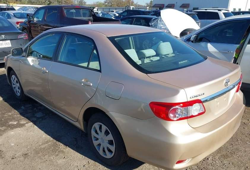 A picture of CLEAN TOKUNBO VEHICLE FOR SALE Call 07038817562 Price 2 5million