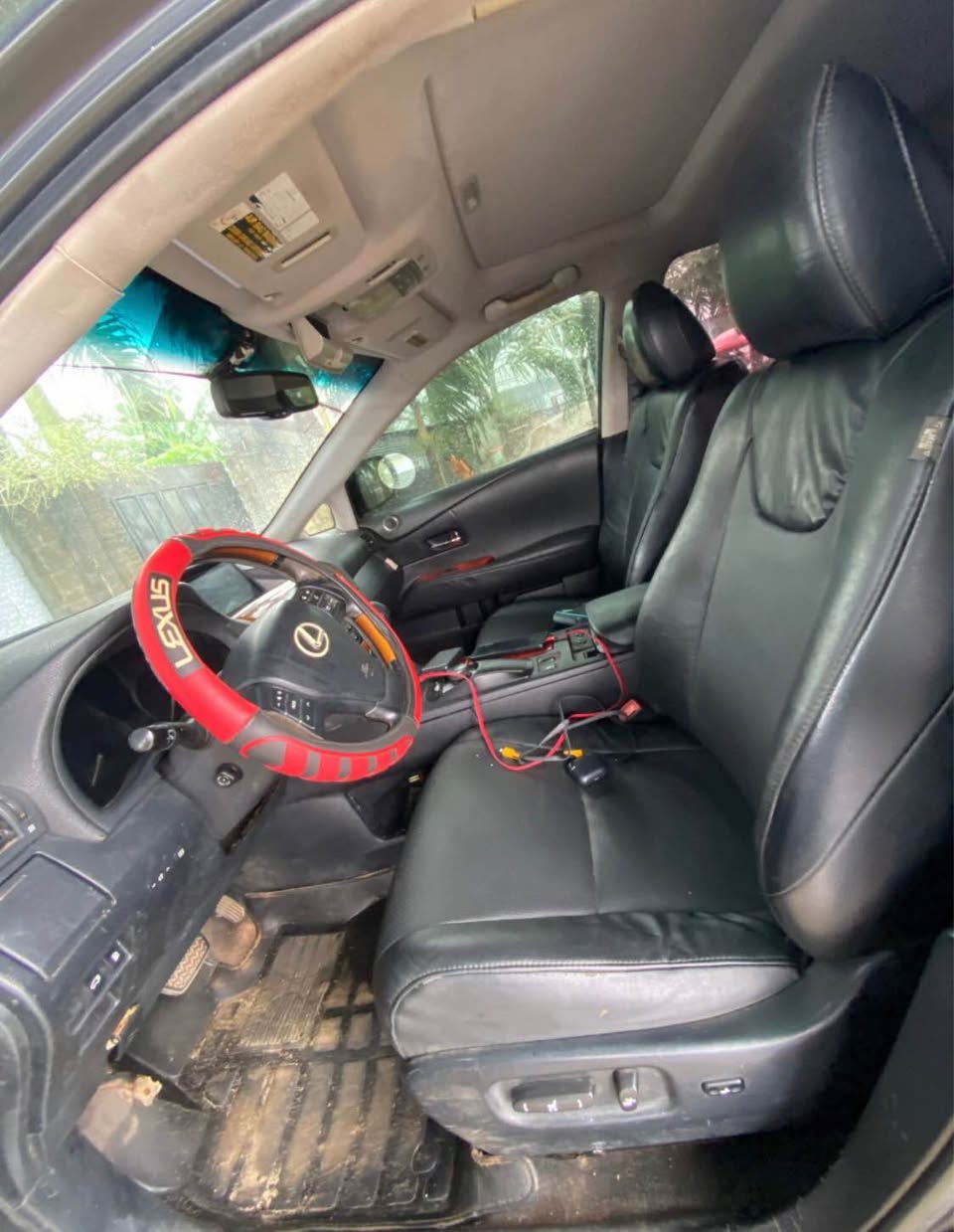 A picture of Lexus RX350 for sale dealers deal buy and repaint body