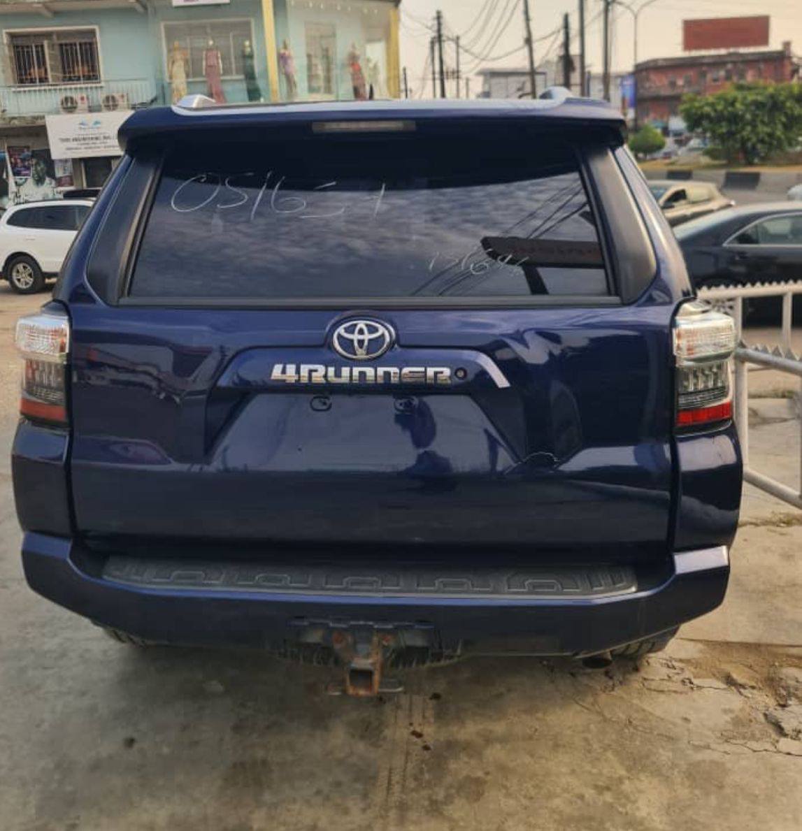 A picture of TOYOTA 4RUNNER 2017 FOREIGN USED