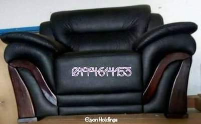 classifieds/furniture sofas
