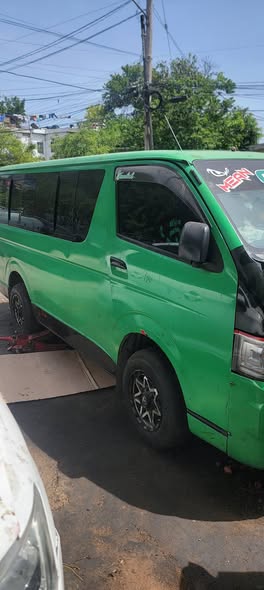 used toyota hiace