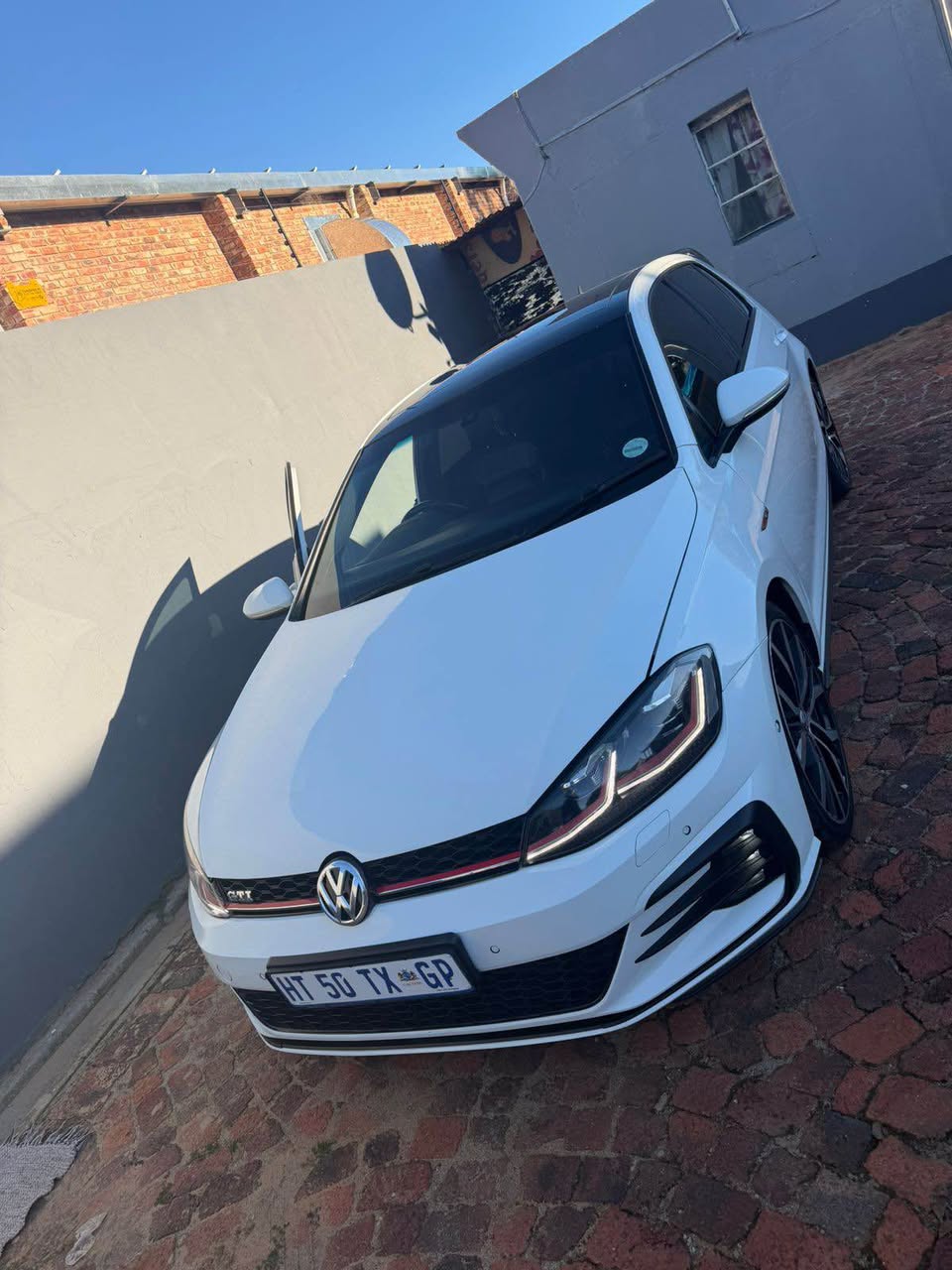 volkswagen golf gti