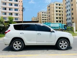 A picture of Toyota Vanguard