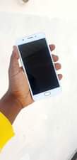 A picture of Oppo F1s