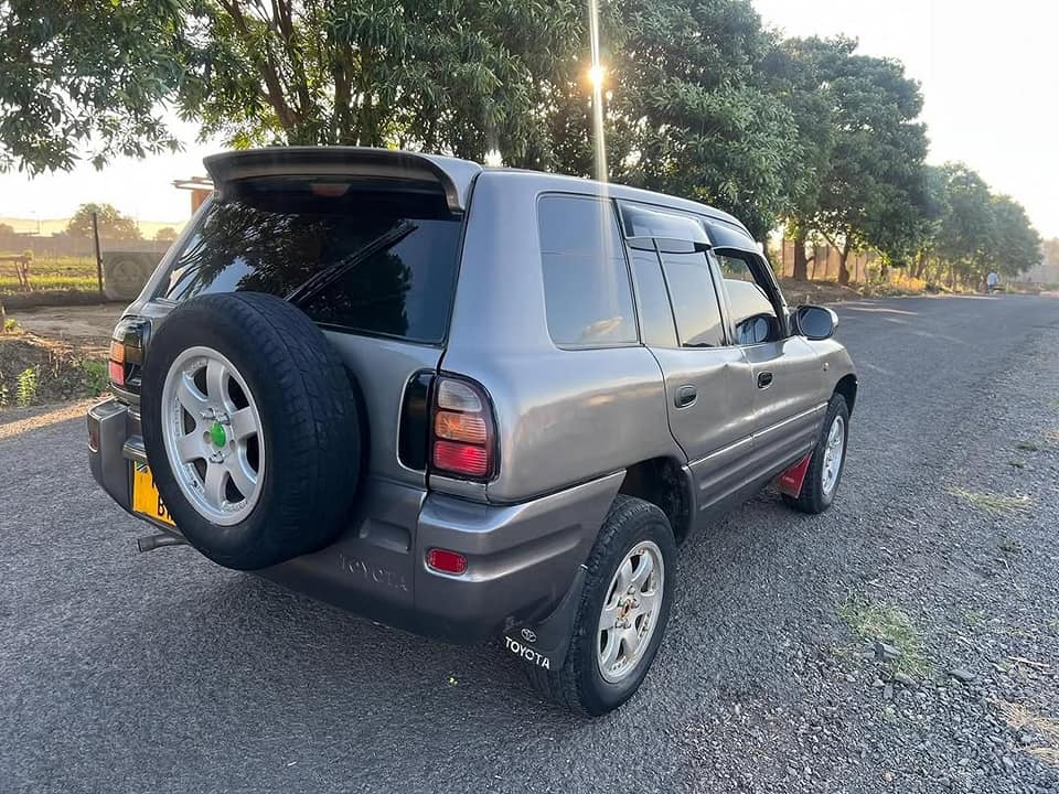 A picture of TOYOTA RAV 4 ON SALE 0768718127