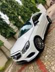 A picture of Belgium Standard 2011 Mercedes Benz E350 4MATIC white 1st body