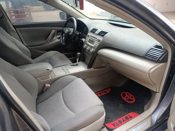 A picture of Toyota muscle 011