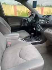 A picture of Reg Toyota RAV4 2011 Model Partly Painted V4 Venza Engine