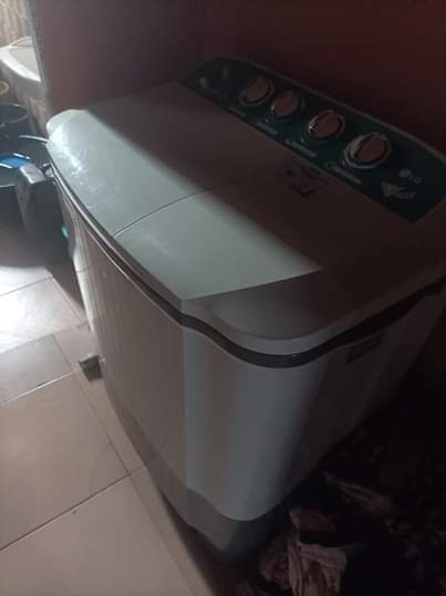 A picture of Washing machine LG for sell