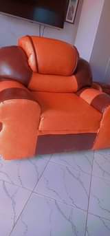 A picture of 3 seaters