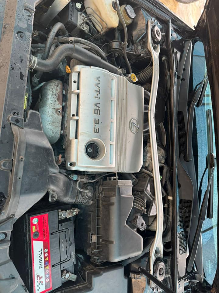 A picture of PRICE 6.8M NON NEGOTIABLE DISTRESS SALE FOREIGN USED LEXUS ES