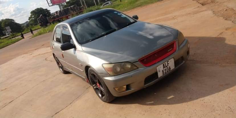 used toyota altezza