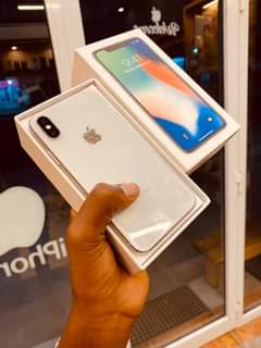 A picture of iPhone X 256GB