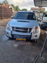 classifieds/cars isuzu