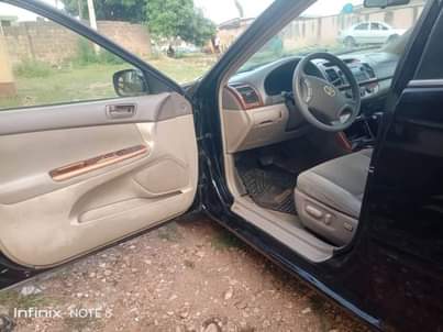 A picture of 2005 Toyota Camry