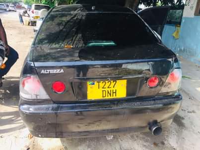 used toyota altezza