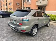A picture of KINZZYAUTO S 08109018982 5 300 000 Refer and earn