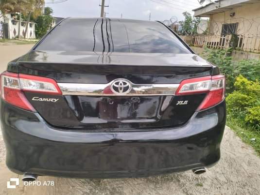 A picture of Toyota Camry 2012