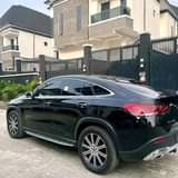 A picture of Mercedes Benz GLE450 2021 on belt