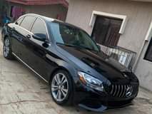 A picture of Mercedes Benz C300