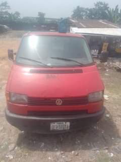 A picture of 2000 Volkswagen transporter New modern 15