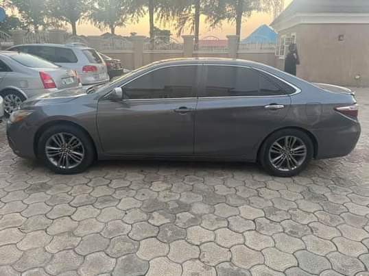 A picture of Toyota Camry 2016 keyless