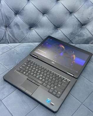 A picture of Dell Latitude 5440