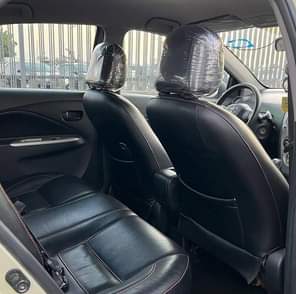 A picture of URGENT BUYERS ONLY CALL 09063948959 CLEAN Toyota Yaris sport 208