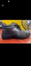A picture of SAFETY BOOTS