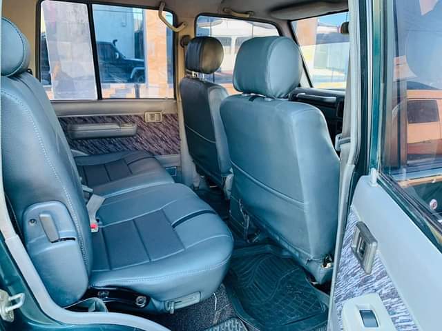 A picture of TOYOTA LANDCRUISER