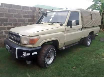 toyota land cruiser