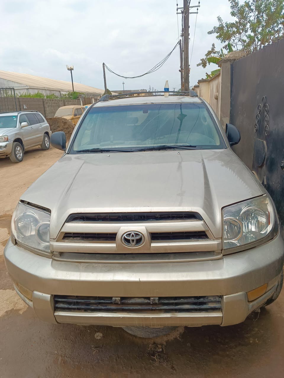 A picture of 2005 Toyota 4runner