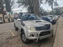 used toyota hilux