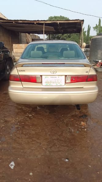 A picture of 02 Toyota Camry Envelope in a very sharp state