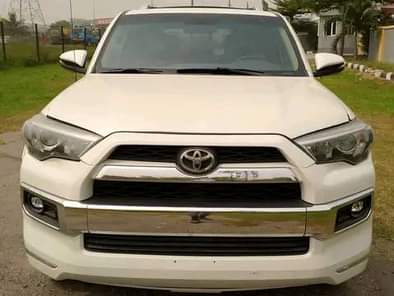 A picture of FOREIGN USED 2015 TOYOTA 4RUNNER Full Option Clean title Duty