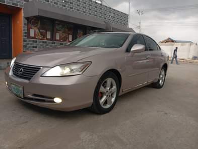 A picture of EXTREMELY CLEAN 2008 MODEL LEXUS ES350 Engine very silent V6