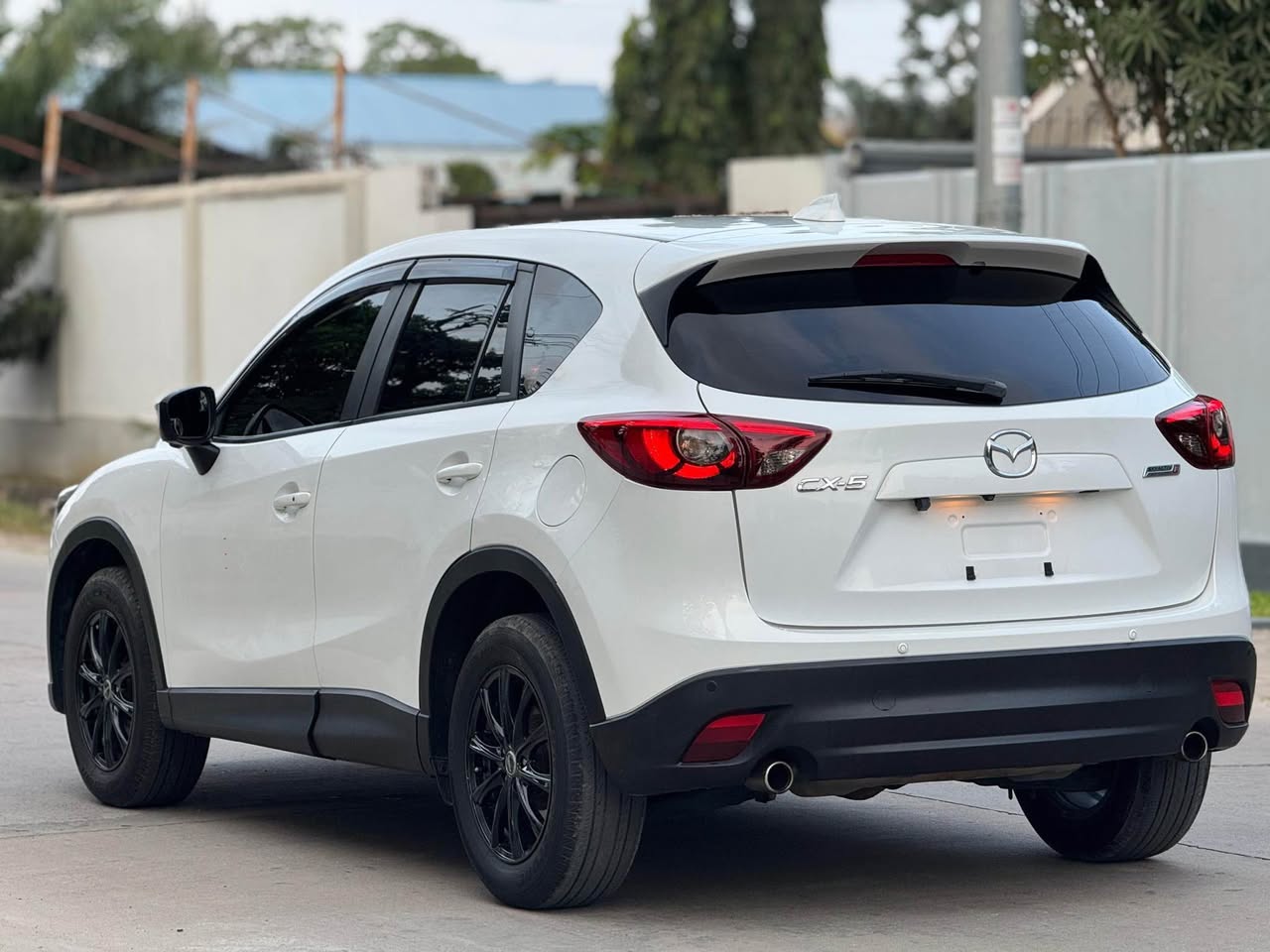 A picture of MAZDA CX 5 CHESIS PRICE 35M Registration 0765242424 Call WhatsApp