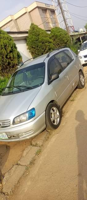 A picture of Toyota picnic Nigeria used first body 2 7m call me