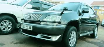A picture of TOYOTA HARRIER 17M